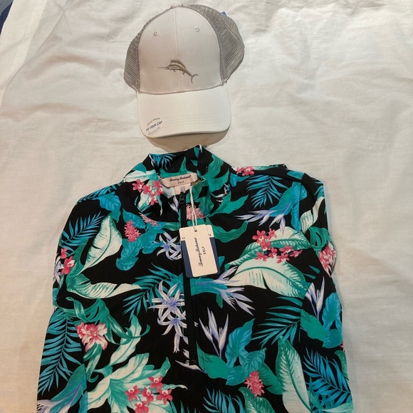 Women’s Tommy Bahama L/S Golf Shirt! Size small, plus hat! NWT! - Picture 10 of 10